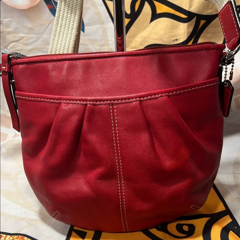 Coach Red Leather Pleated Swingpack Crossbody Bag - Picture 2 of 13